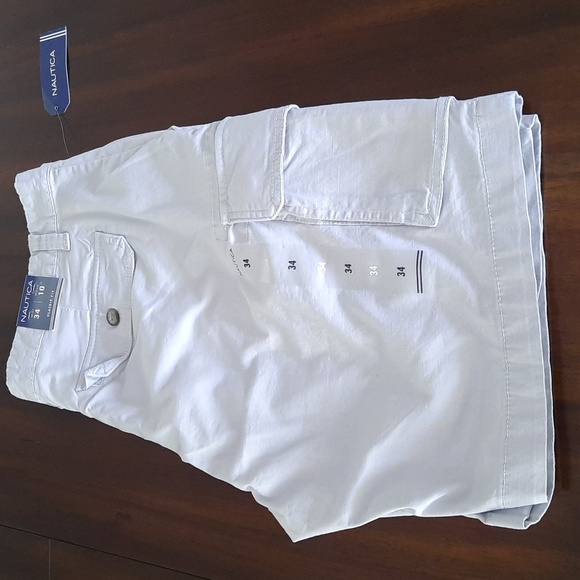 Brand new men's gray cargo shorts by Nautica. Waist - 34 ; Inseam - 10in. - Picture 3 of 5